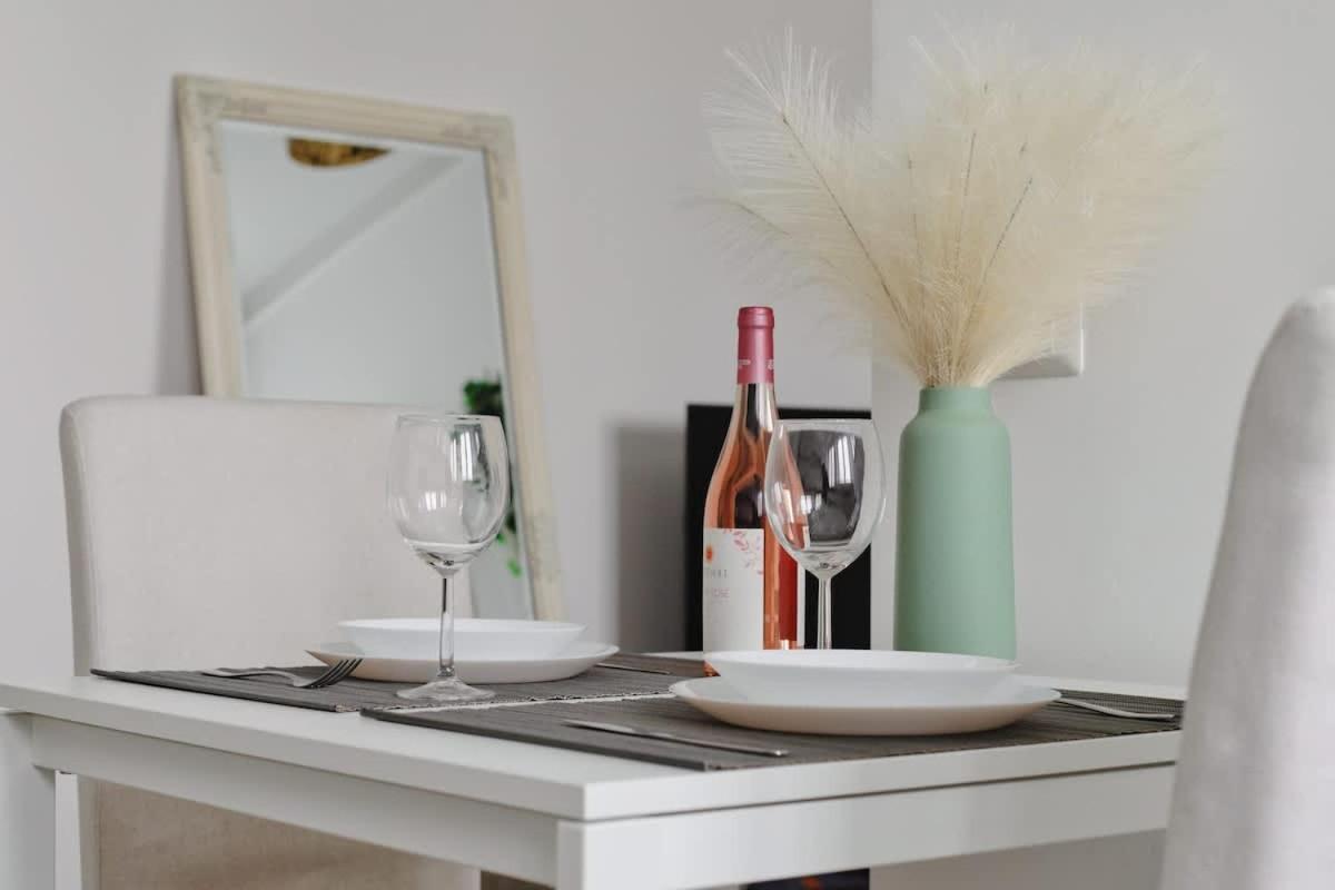 Oasis Suite - Subway 50 Meters Just 5 Minutes From Duomo Milan Exterior photo